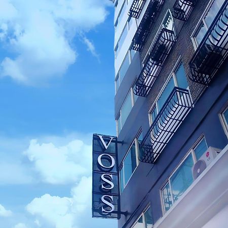 Voss Condominium Quezon City Esterno foto