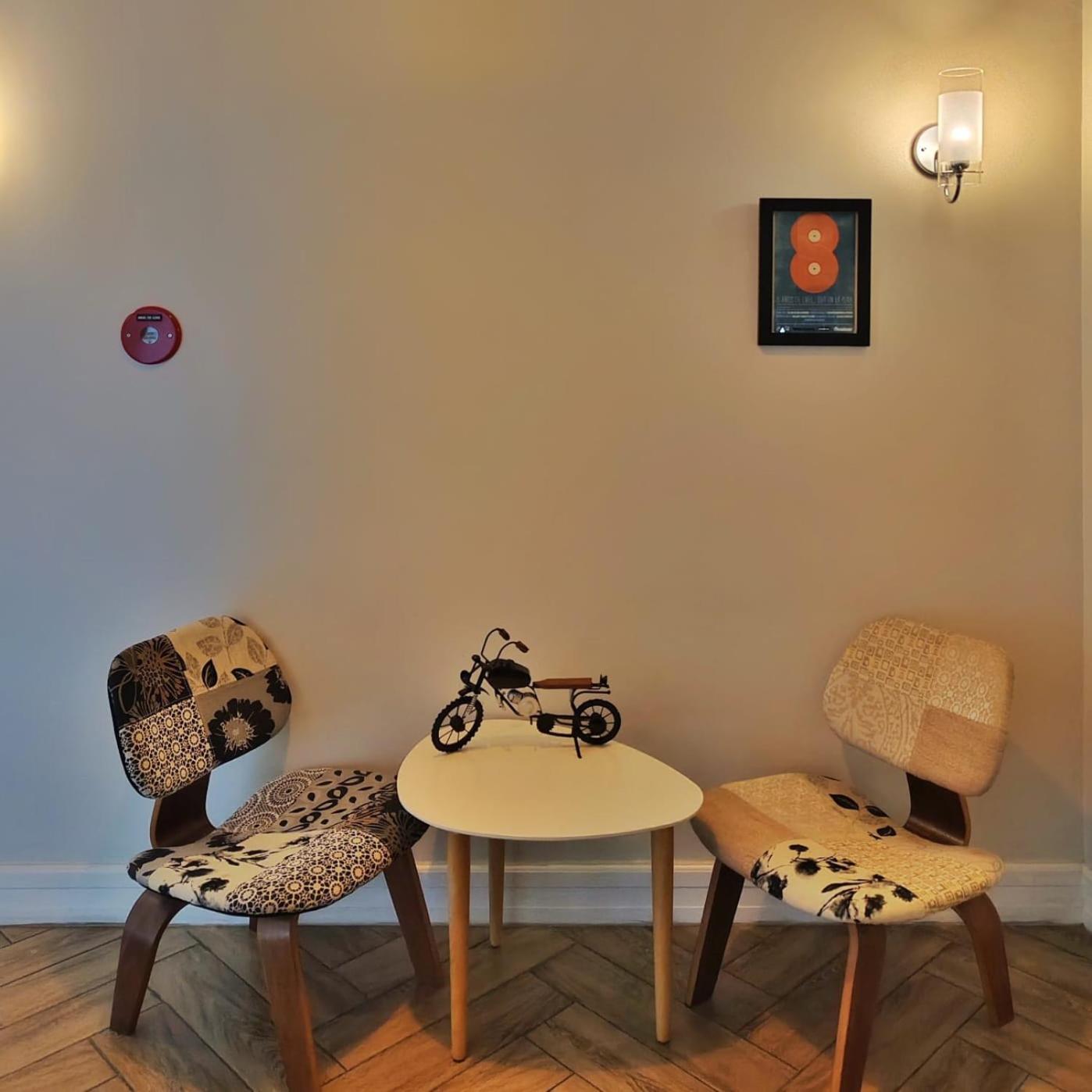 Voss Condominium Quezon City Esterno foto